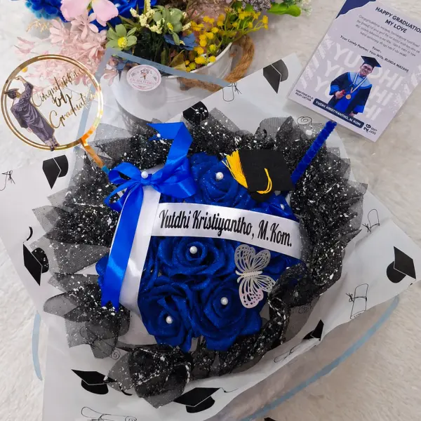 Buket Mawar Biru Luxury Graduation